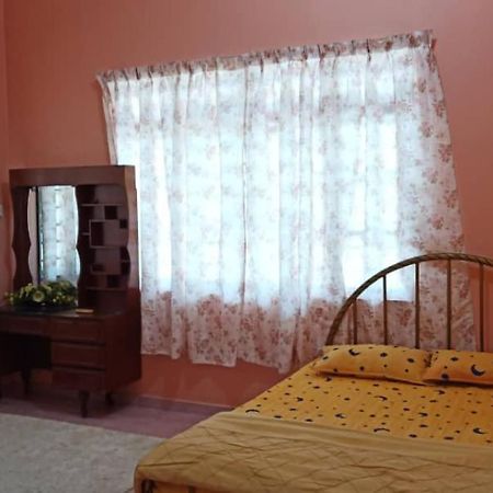 Homestay Zahra Sri Bayu Cherang Ruku Esterno foto