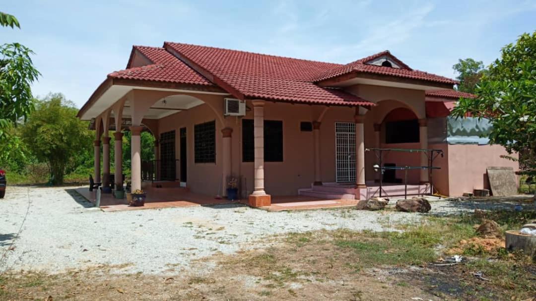 Homestay Zahra Sri Bayu Cherang Ruku Esterno foto