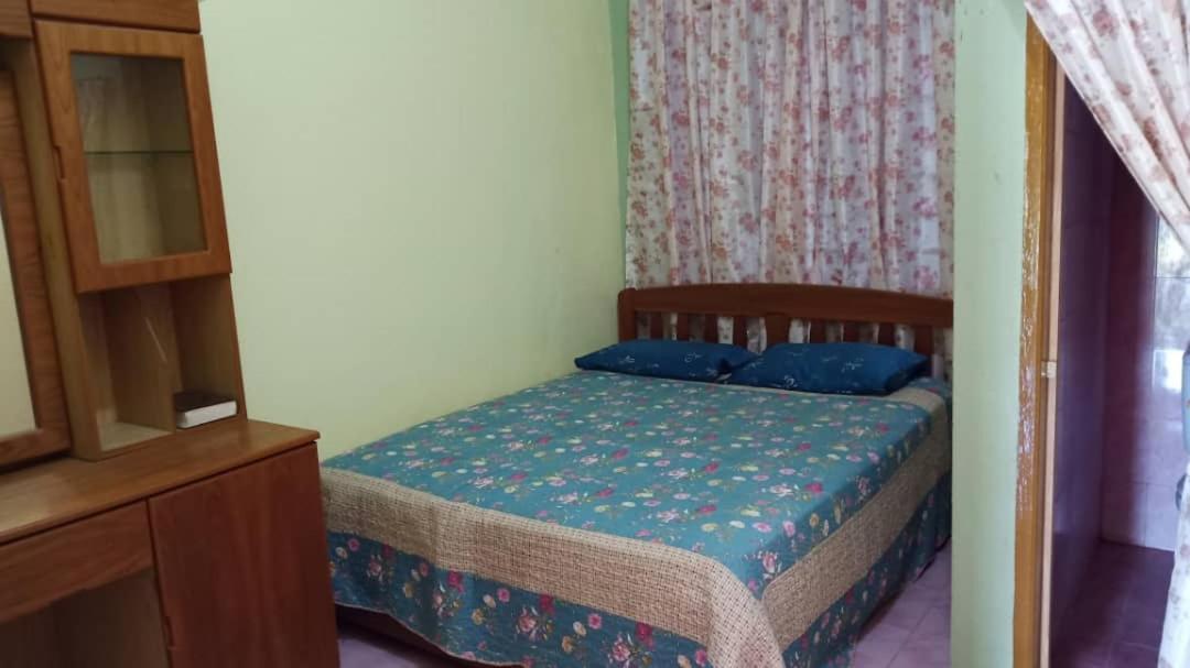 Homestay Zahra Sri Bayu Cherang Ruku Esterno foto